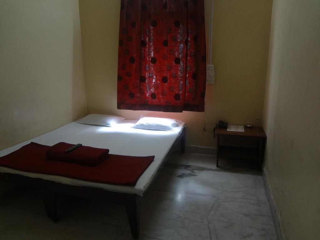 Hotel Rajmandir Pune Habitación foto